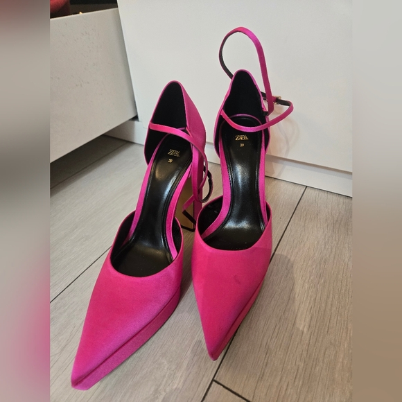 Zara Vibrant Pink Heels - Picture 2 of 6